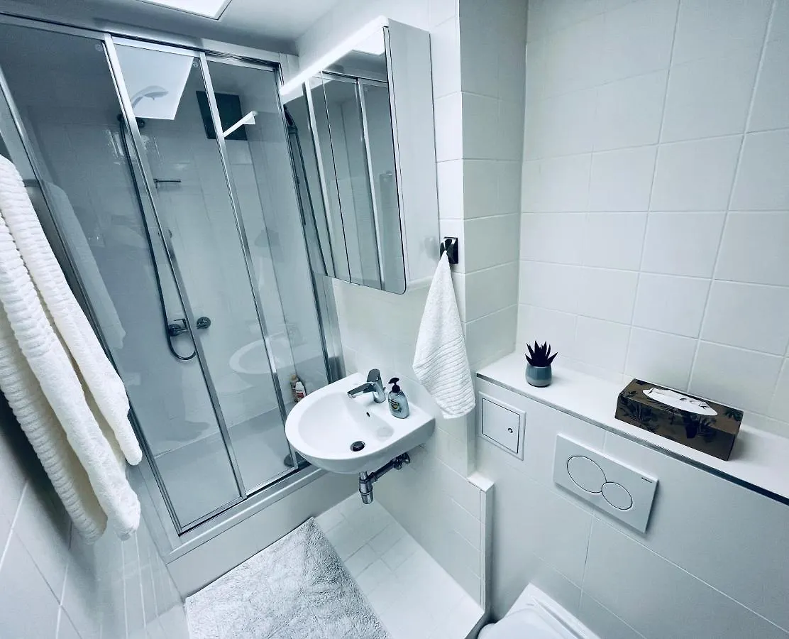 Apartment Lovely Nest! Just Beside Schoenbrunn Palace And Zoo! Vienna